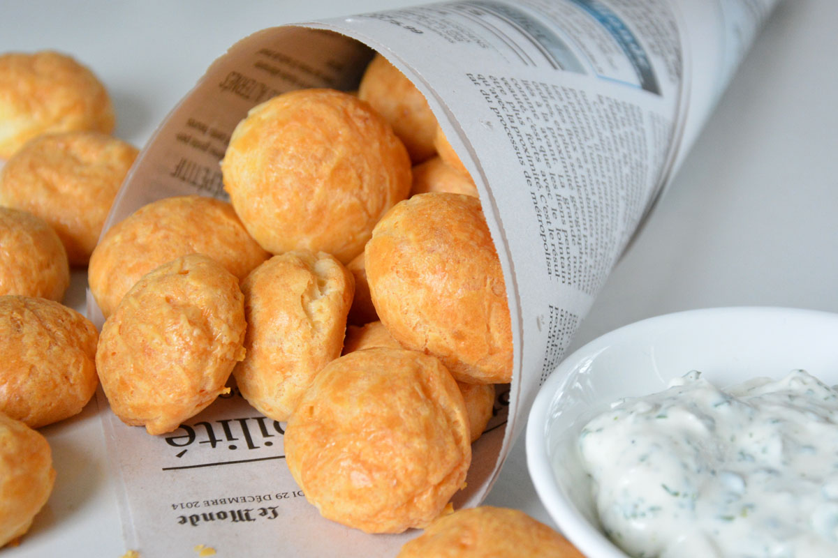 Petites gougères au gruyère